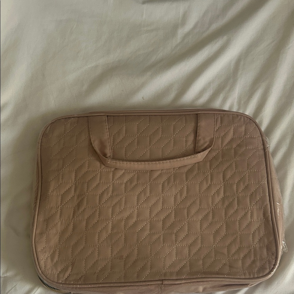 Quilted Laptop Sleeve in light pink